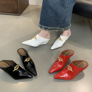 ��ͥ����ЬŮ2024�¿��ļ��W���L��Ƥ���^һ�_�Ÿ߸����^�¸���Ь