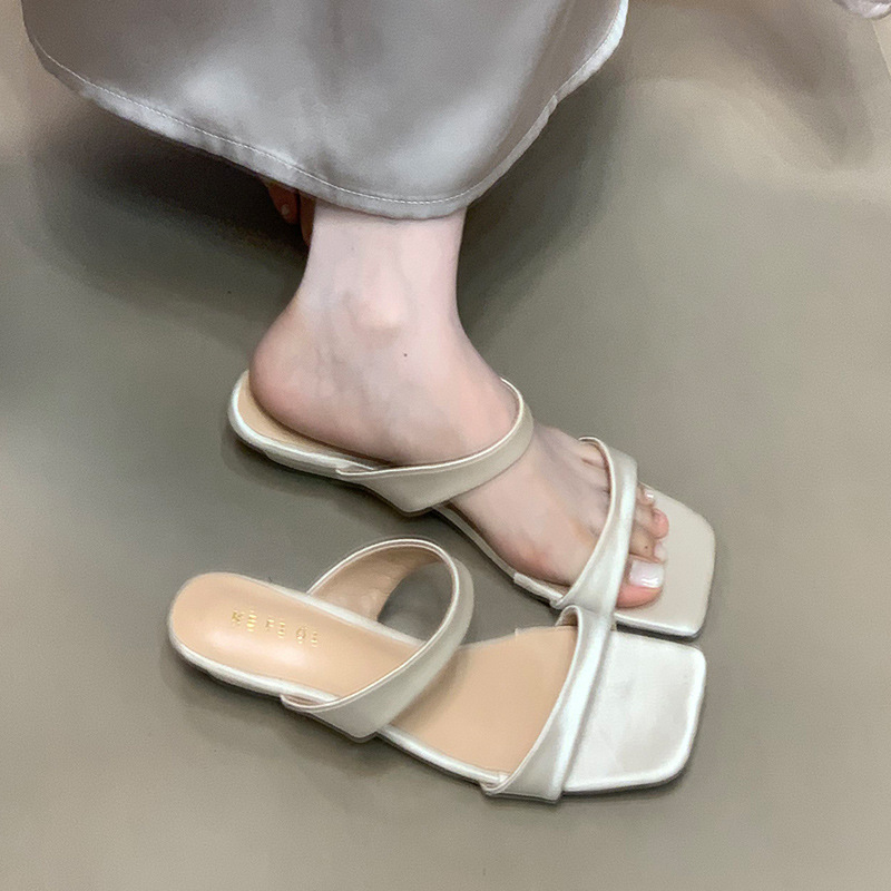Ocean one sandalias y pantuflas abiertas para mujer 2025 nuevas chanclas de cabeza cuadrada sexy de verano para llevar zapatillas de viaje