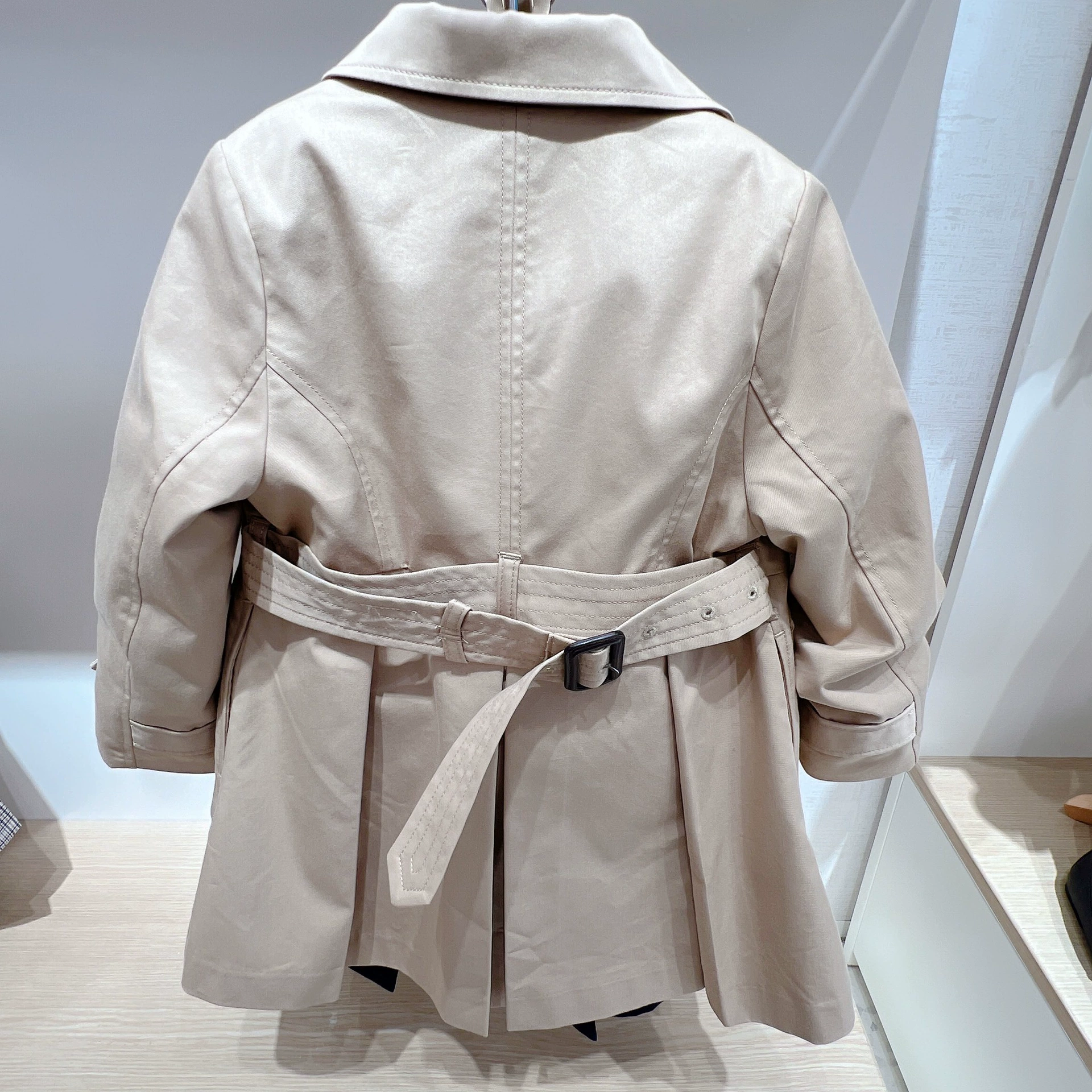 Демисезонное trench coat, стеганный жилет, корейский стиль