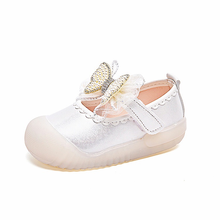 Dulce arco princesa zapatos perlas bebés zapatos de cuero anti-patada 2025 otoño zapatos para niños al por mayor