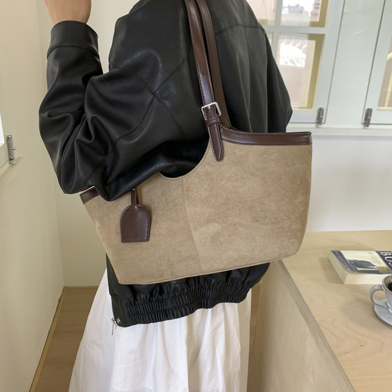 跨境拼接大容量腋下包韩系托特包女2025秋冬新款高级感通勤单肩包|undefined