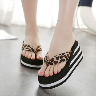 2025 Summer Women's Sandals with Ultra-High Soles, Non-Slip Flip-Flops with Wedge Heels, Suitable for Students, Leopard Print