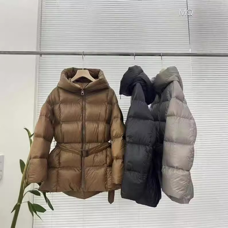 European-Style Thickened Duck down Warm Hooded down Jacket for Women, 2025 Winter New Fashion Belted Slimming Coat Trendy European-Style Thickened Duck down Warm Hooded down Jacket for Women, 2025 Winter New Fashion Belted Slimming Coat Trendy