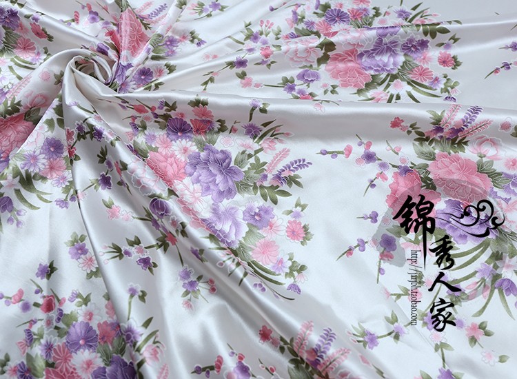 tela de seda impresa de flores tela de seda ropa antigua tela de prenda de ropa china tela de impresión de flores de plantas DIY