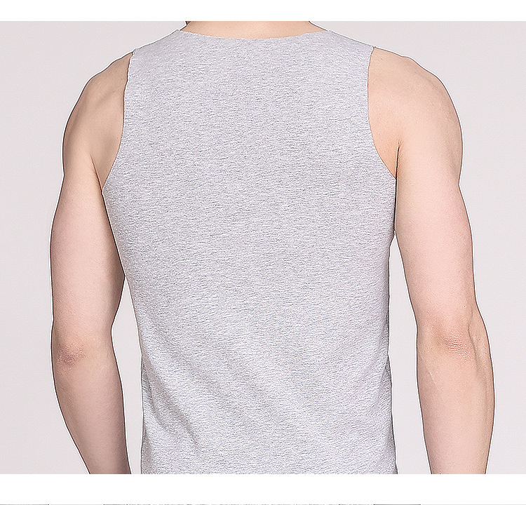 无痕宽肩背心-模特展示-灰色2.jpg