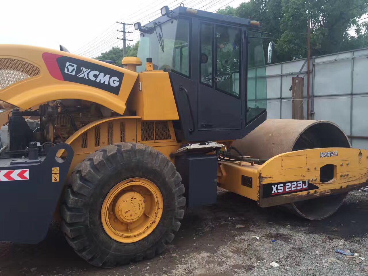 China exporta 22 toneladas rodillo de carretera con carga 18 toneladas rodillo de acero único del sudeste asiático