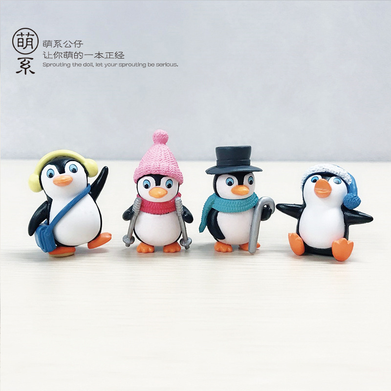 PVC de dibujos animados de esquí pingüino animal muñeca DIY llavero colgante micro paisaje decoración juguete al por mayor