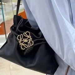 夏季高级感小众云朵包复古大容量福袋抽绳水桶包轻奢手提单肩包