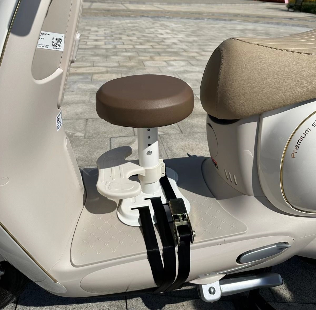 Installation-Free, Rotatable, Height-Adjustable, Shock-Absorbing Child Seat, Electric Vehicle Front Seat, Baby Safety Seat Y90