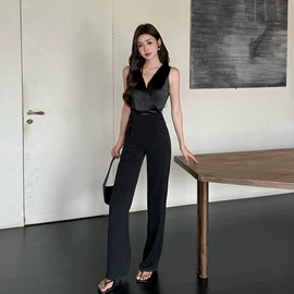 连衣裙;时尚休闲套装;女式衬衫