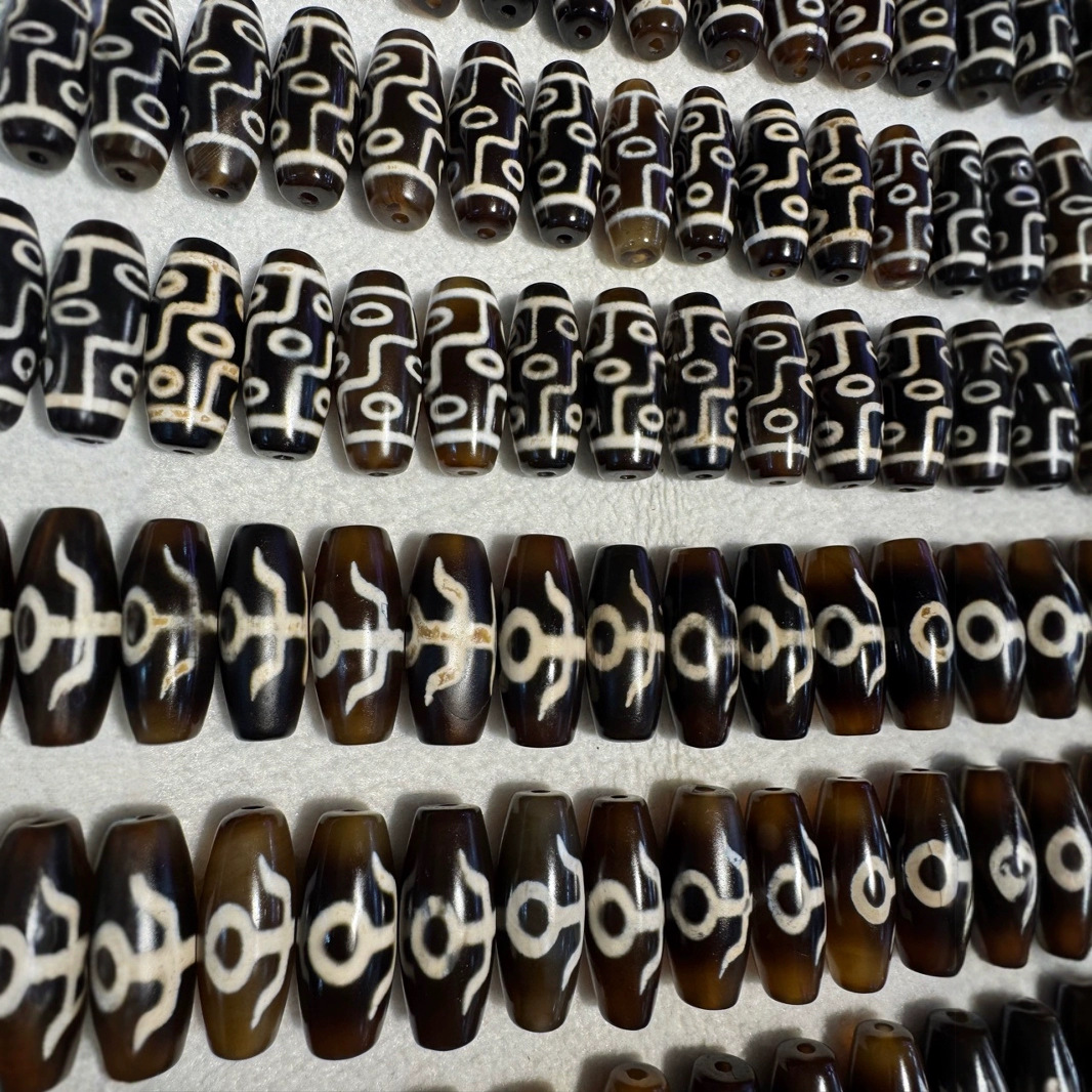 台湾天珠藏式文玩天然玛瑙AB级30mm九眼贵人复古吊坠DIY配珠批发