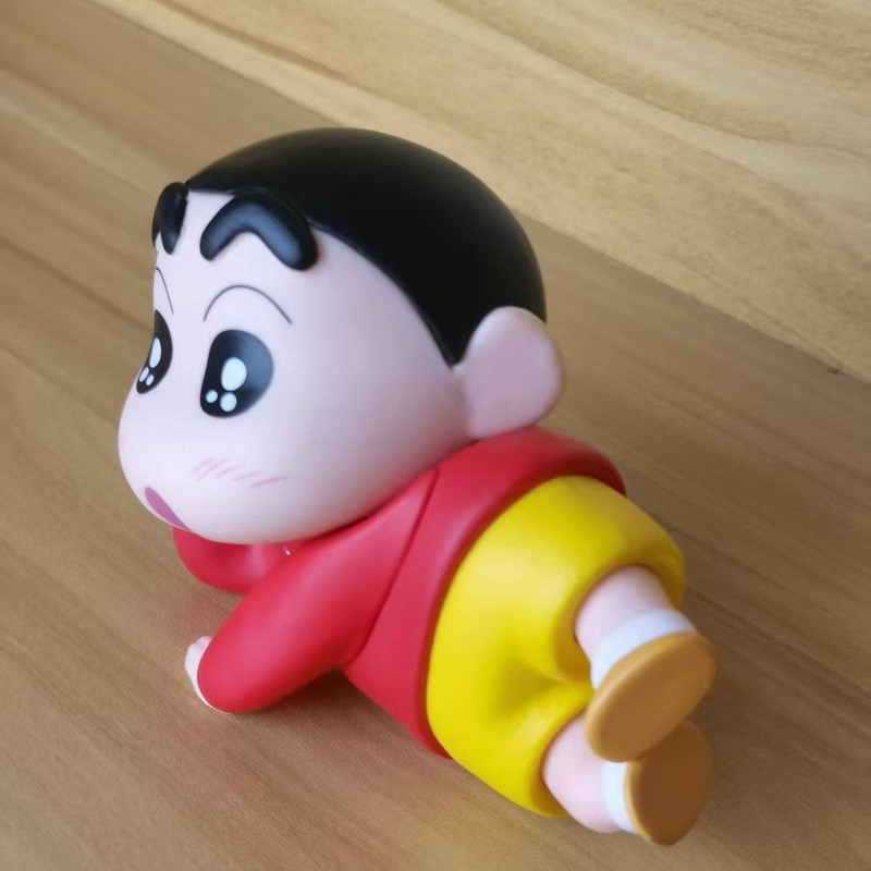 クレヨンしんちゃん 横たわる野原しんのすけ おしゃれでかわいい 車のデスクトップ装飾品 人形 フィギュア ギフト アクセサリー|undefined