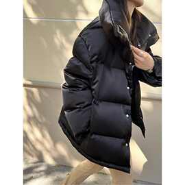 2026冬季保命系列白鸭绒细腻珠光面料翻领短款面包轻便羽绒服