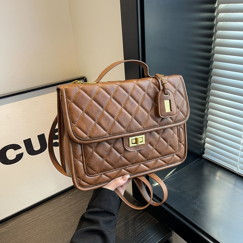 Women's 2024 New Small Fragrance Chain Single Shoulder Crossbody Bag Lingge Fashion Large Capacity Backpack_voghion.com