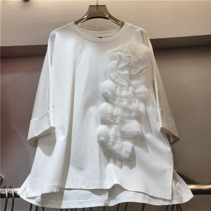 Camiseta de manga corta de flor tridimensional de industria pesada 2026 primavera y verano coreana suelta y delgada de color sólido Camiseta casual versátil