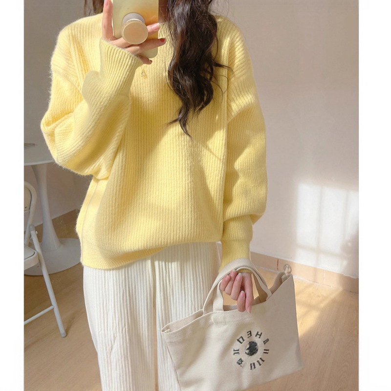 Super Fairy Milk Yellow Pullover Knitwear for Women, Loose and Lazy Style, Round Neck, Versatile Autumn and Winter New Popular Knitwear