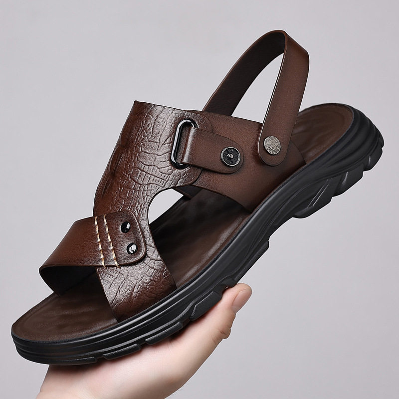 Dép sandal nam quai ngang mũi tròn, đế bằng mềm chống trượt, kiểu hở ngón đi biển và đi ngoài trời — Màu nâu, màu đen