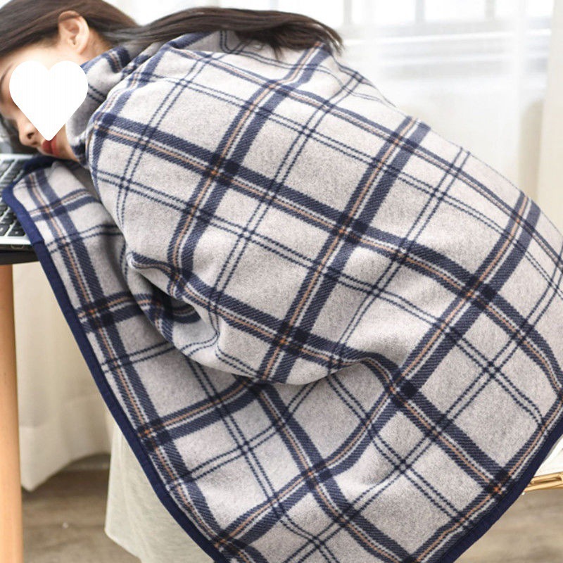 케이프 스타일 담요 두꺼운 난방 따뜻한 사무실 점심 휴식 담요 에어컨 객실 낮잠 플러스 벨벳 버클 커버 담요