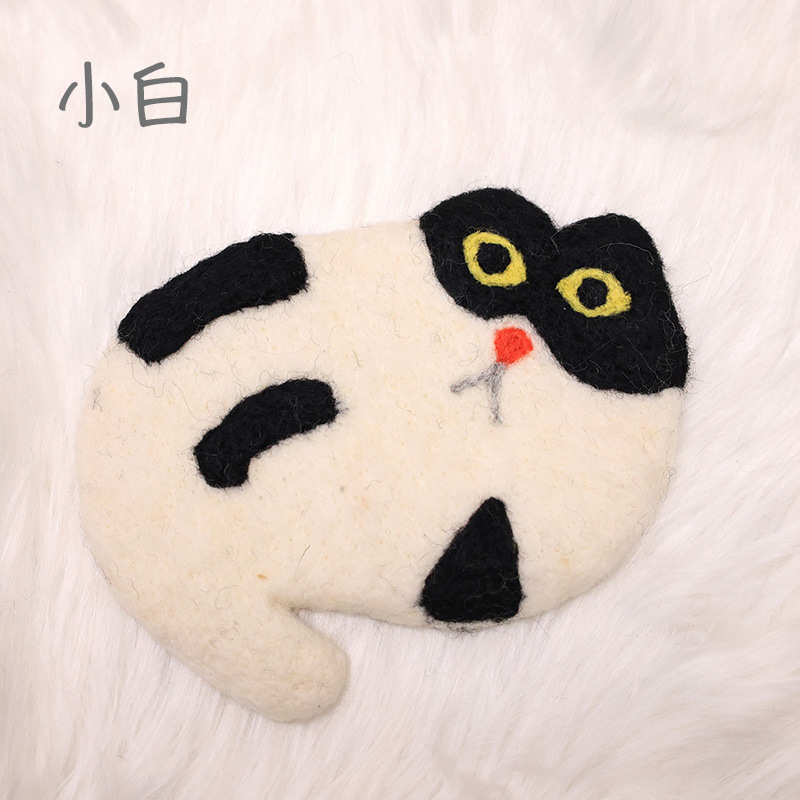 샤오바이 (코 색깔은 랜덤)