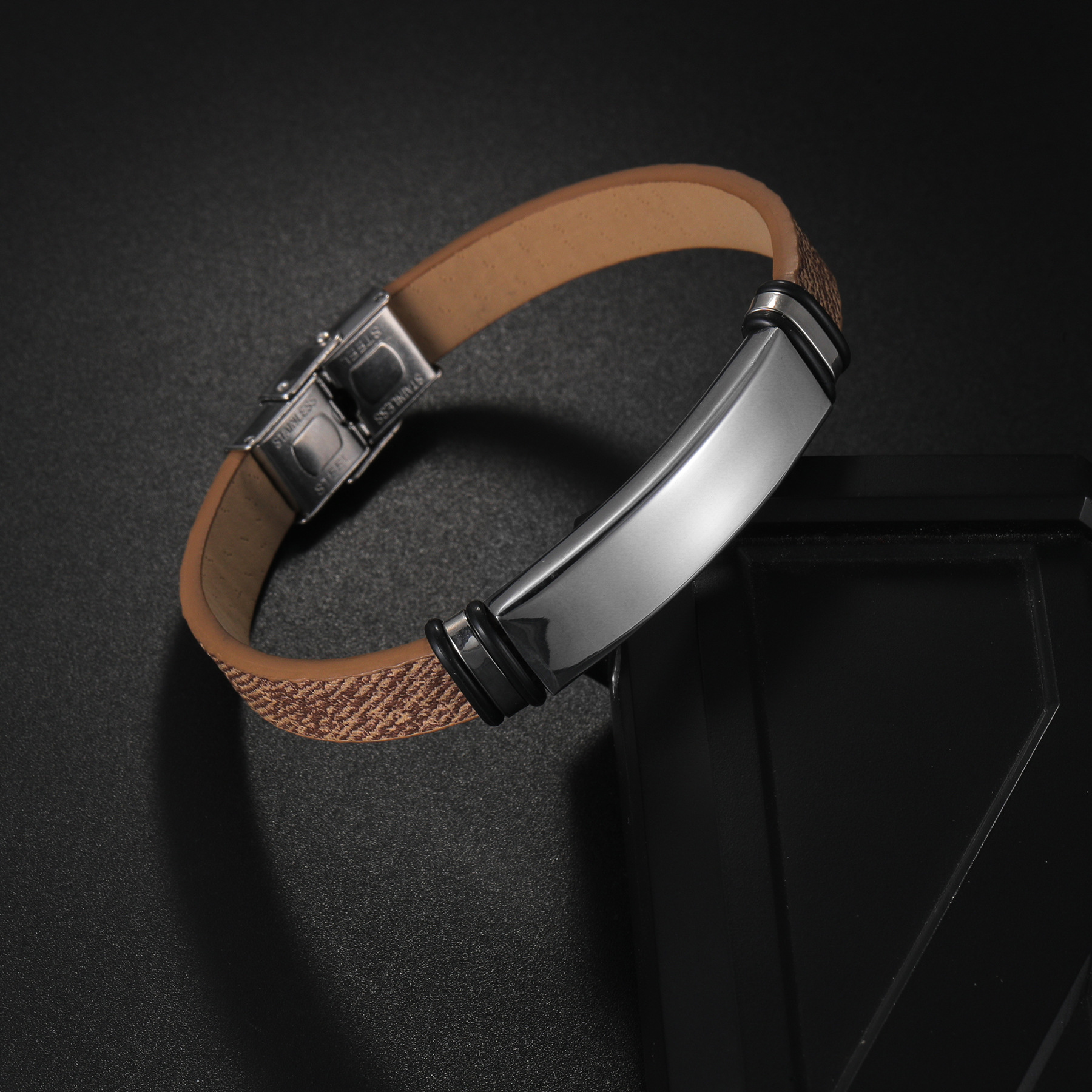 Street Occasion Simple Style Round Customization Laser Engraving Stainless Steel Polishing Men's Wristband Men Cuff & Bangle