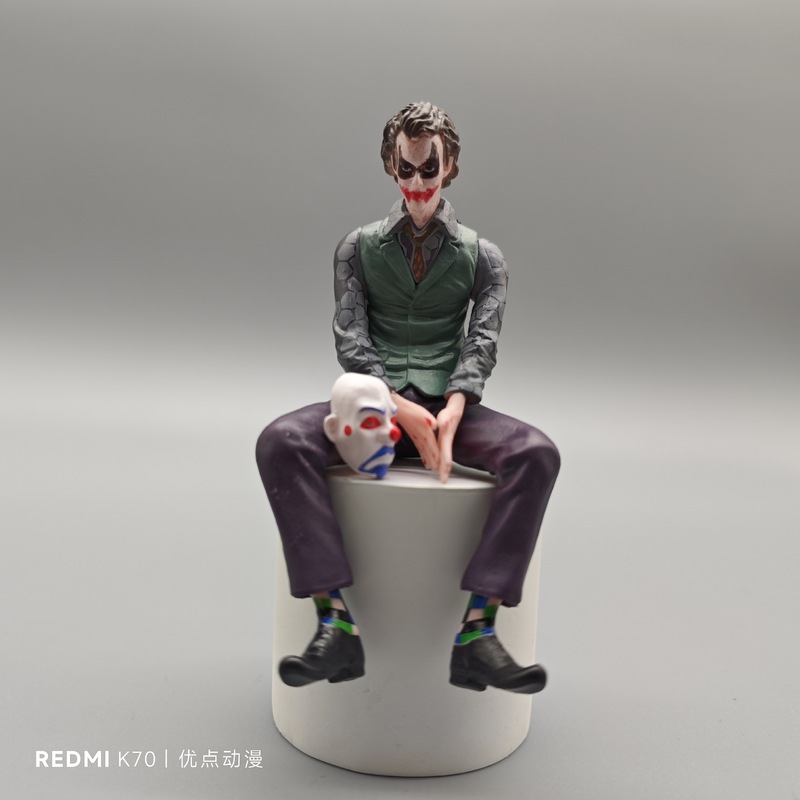 ルーフピエロ車の装飾品ヒースジュエリーレジャー Marvel 自殺分隊座り姿勢フィギュアモデル男の子車|undefined