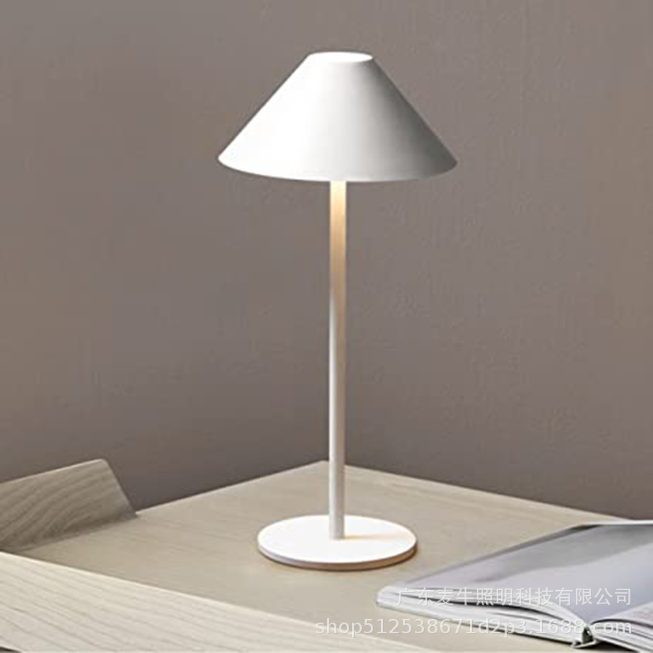 Lámpara de mesa LED transfronteriza atmósfera bar carga oscurecimiento al aire libre boda Navidad acampar al por mayor ahorro de energía Día de Año Nuevo festivo