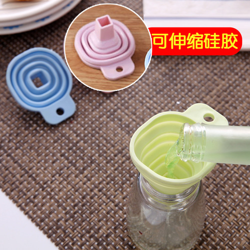 Creative foldable mini telescopic funnel kitchenware silicone funnel household liquid divider oil funnel oil jug funnel