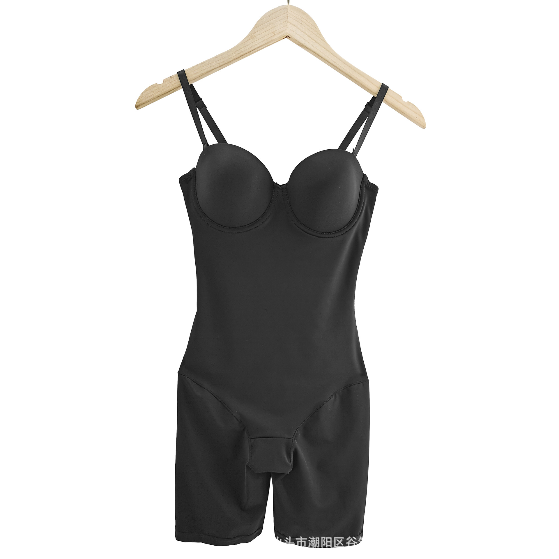 クロスボーダーのボディスーツはブラジャー調整型の美体下着を持っています。