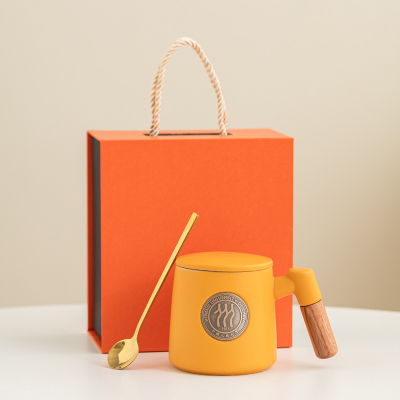 Festival del Medio Otoño regalo de mano mano mano mano de bronce con filtro ins Wenchuang pequeña taza fresca regalo de apertura escolar al por mayor