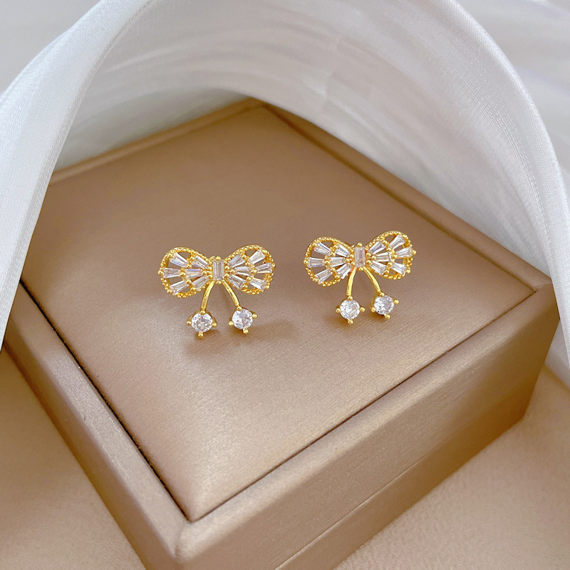 Set collana e orecchini a farfalla micro-set per banchetti_voghion.com