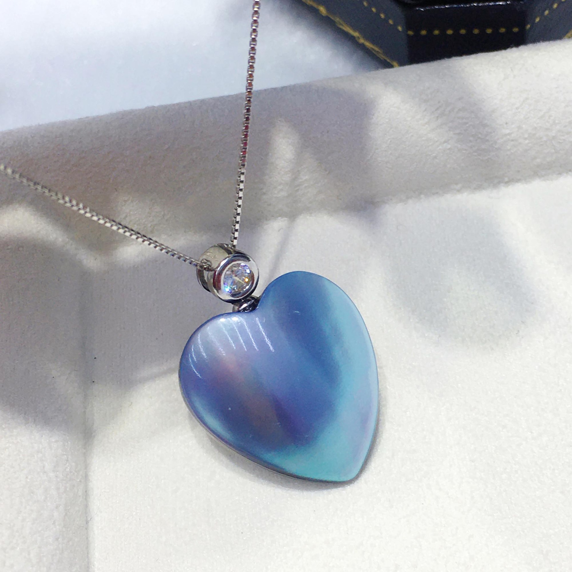 ����С�����������ư��ĺ�ˮ�������鴿�������������׹��װ