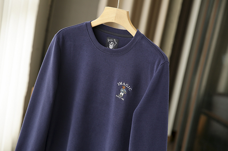 Men's Sweatshirt With Bear Embroidery Soft Knit Round Neck Top_voghion.com
