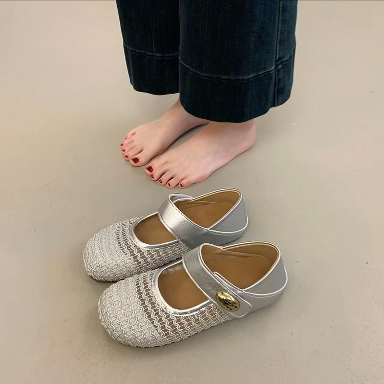 Dos zapatos de bolsillo Bocken sandalias de mujer 2026 nuevo verano con falda francesa hueco zapatos Mary Jane