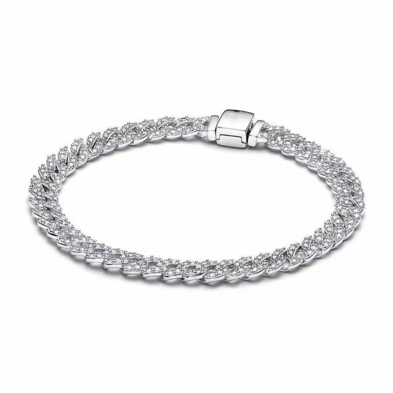 Fashionable diamond-encrusted Cuban bracelet with flip-clasp design, trendy street style couple's accessory