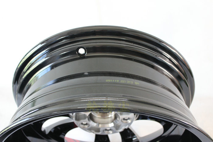 Compatible with Chevrolet Trax 17inch original genuine matching aluminum alloy rims for Chi Rui and Feng Rui modifications