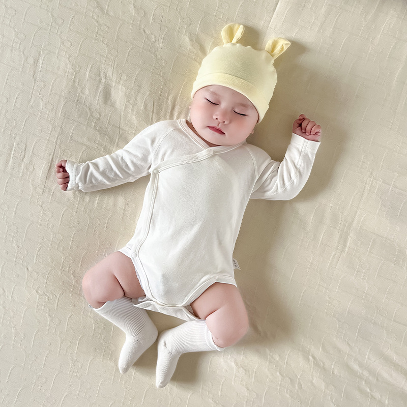 春秋季新生儿婴儿童装和尚服初生宝纯色棉偏襟哈衣三角包屁衣