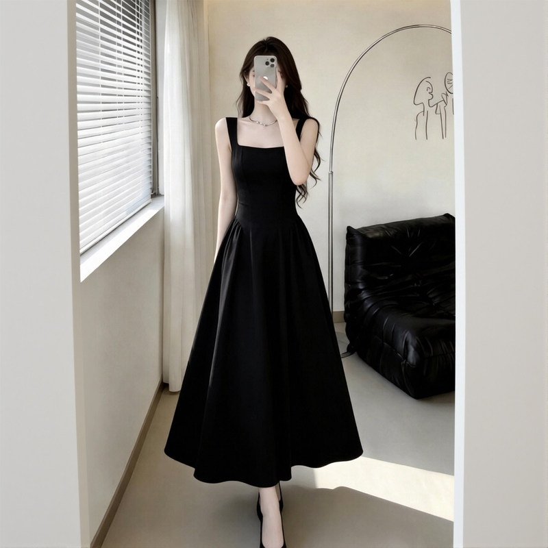 Black long dress for women, summer slim-fit, waist-cinching, Hepburn style, elegant and slimming, suspender dress Black long dress for women, summer slim-fit, waist-cinching, Hepburn style, elegant and slimming, suspender dress
