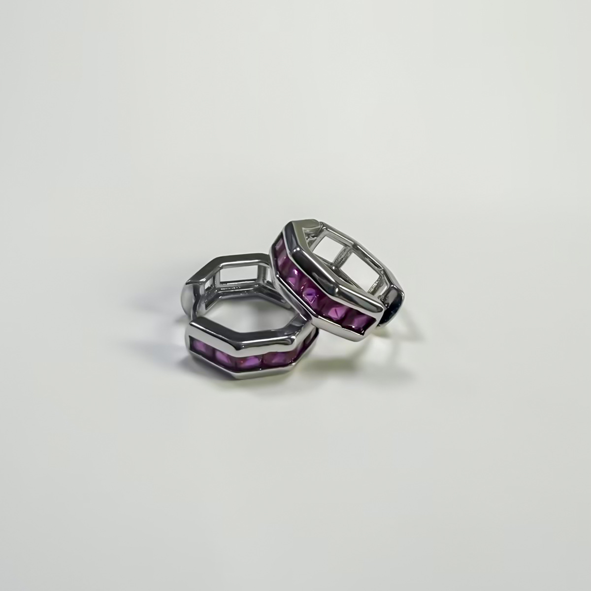 Boucles d'oreilles Polygoal Zirco Me, légères et luxueuses, haute qualité, élégantes et tendance, accessoires polyvalents pour_voghion.com