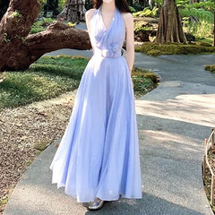 YQGFS? # 2025 新しいフレンチホルターネック妖精立体花マルチカットドレスホリデースカート女性のための