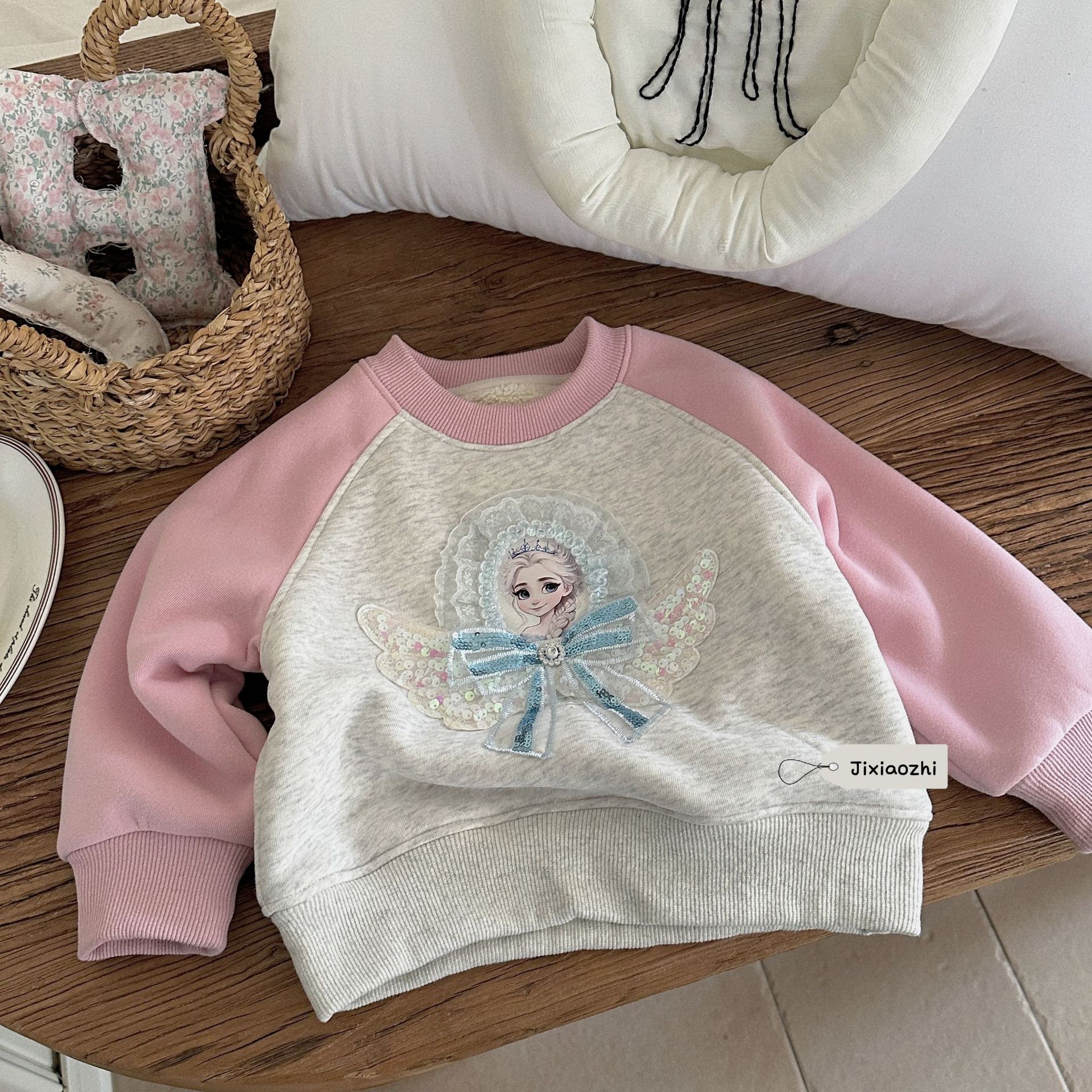 大小卷幾小隻冬季新款藍色公主立體蝴蝶結圓領長袖加絨衛衣女