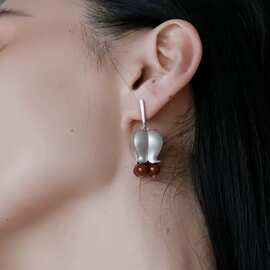 法式简约花朵耳钉小众时尚设计感耳坠轻奢百搭复古精致高级感耳饰