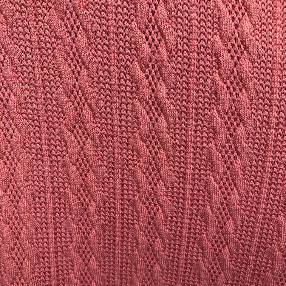 厂家供应 新款针织毛线麻花辫布料 柔软涤纶毛衣服装面料批发.