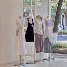 �V��ʮ����Ů�b�s���n���ļ����|���������@�ݶ������������B��ȹ