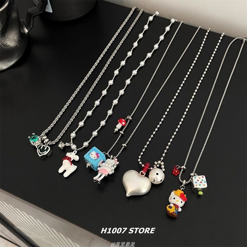 新しいカラフルなスクエア KT 猫ラブロングネックレス女性のニッチデザインかわいい甘いセーターチェーンメンズアクセサリー|undefined