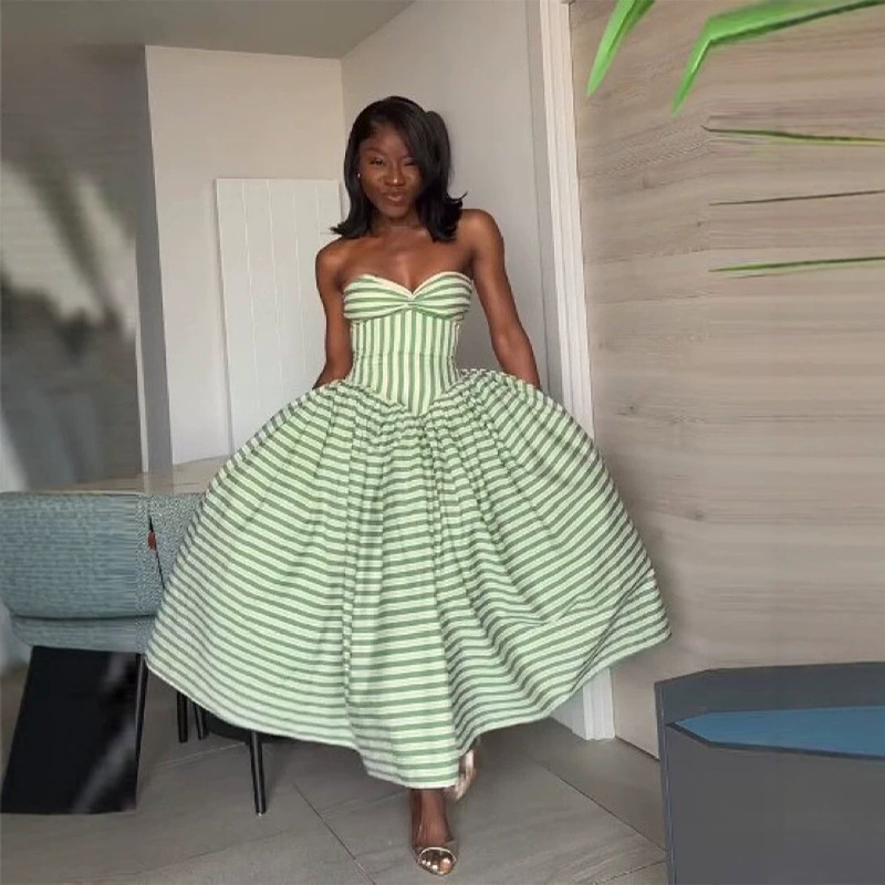 Cross-Border Fresh Style Green and White Striped Strapless Dress for Women, Tie-Waist A-Line Flared Mid-Length Holiday Style Long Dress Cross-Border Fresh Style Green and White Striped Strapless Dress for Women, Tie-Waist A-Line Flared Mid-Length Holiday Style Long Dress