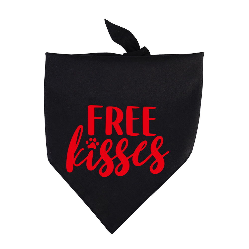 Fabricante en stock transfronterizo exclusivo nuevo Día de San Valentín mascota triángulo toalla mascota bufanda perro triángulo toalla