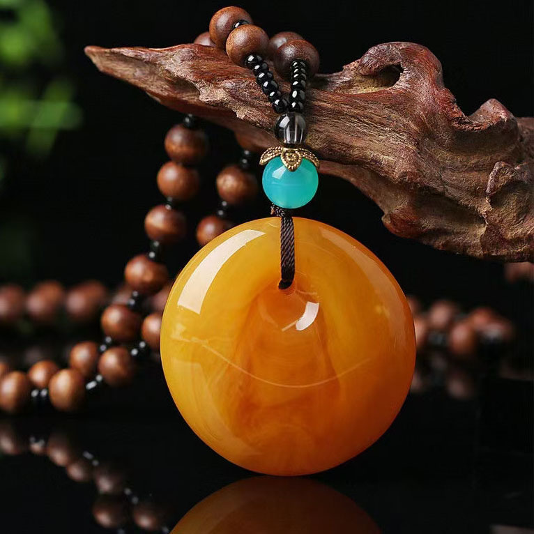 Live broadcast supply ethnic style old beeswax pendant chicken wing Wood long necklace cotton and linen women's clothing accessories beeswax sweater chain