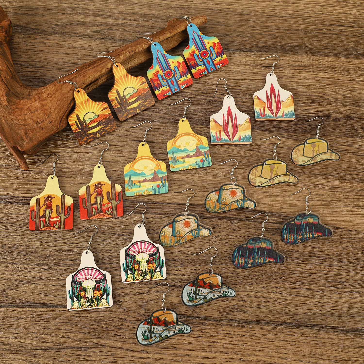 Cappello da cowboy in stile sportivo pastorale occidentale, dipinto di paesaggio di cactus, orecchini in legno acrilico da donna_voghion.com