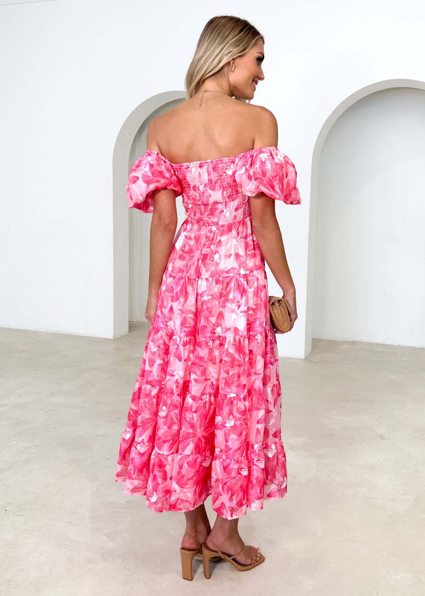 385g Weight Maxi Long Dress Dress Length Type Long Sleeve Sleeve Length Swing Dress Dresses Type Puff Sleeve Sleeve Type Polyester Fabric Type High Waist Waist Line Holiday, Daily Occasion U Neck Neckline Regular Fit Fit Type Plaid, Flower Pattern Summer Season Women's Gender Printing Design Vacation Style Wholesale Women's Vacation Printing Plaid Flower Holiday Daily U Neck Long Sleeve Swing Dress 20