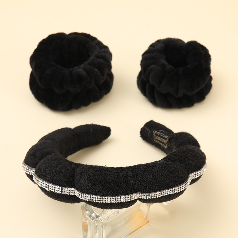 La nueva diadema de diamantes con incrustaciones de Amazon, la parte superior del cráneo alto, el traje de pulsera de giro de alta calidad, la diadema, el tocado anudado femenino, la joyería